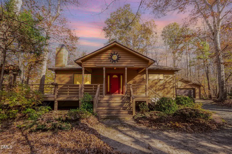 3153 Forest Knolls Dr, Chapel Hill, NC 27516