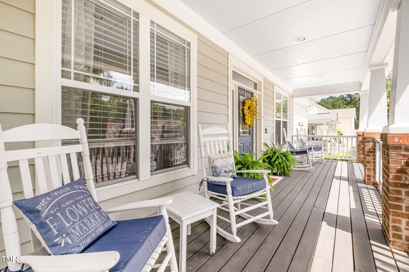 3153 Suncrest Village Ln, Raleigh, NC 27616