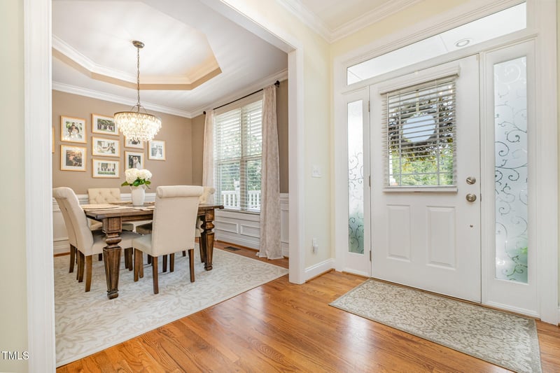3153 Suncrest Village Ln, Raleigh, NC 27616