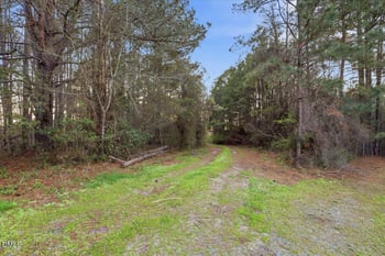 3157 Colon Rd, Sanford, NC 27330