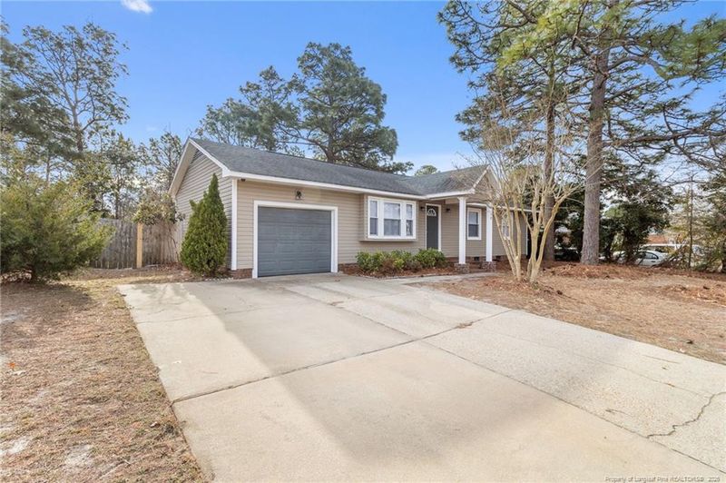 3159 Ansley Dr, Hope Mills, NC 28348