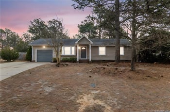 3159 Ansley Dr, Hope Mills, NC 28348