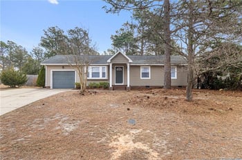 3159 Ansley Dr, Hope Mills, NC 28348