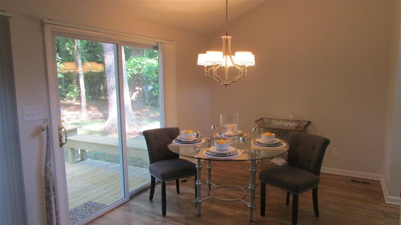 316 Ashebrook Dr, Raleigh, NC 27609