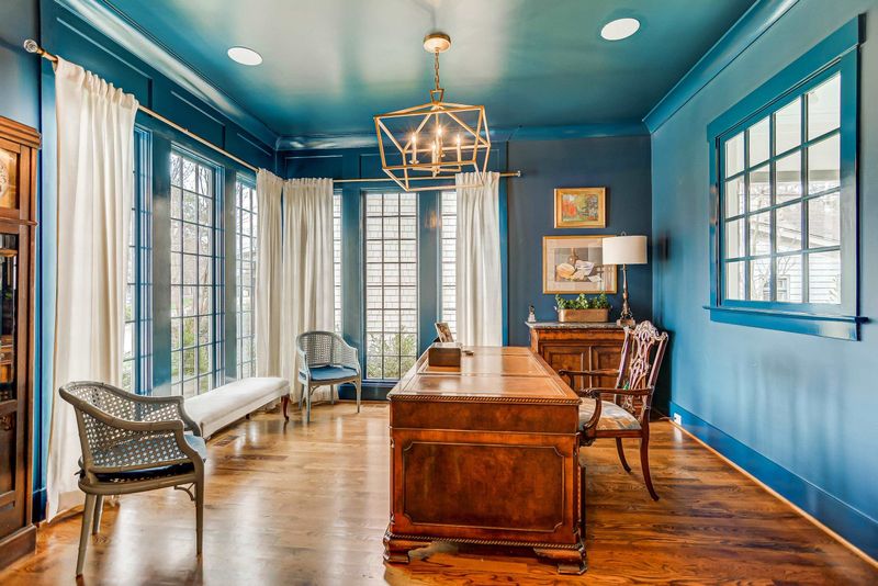 316 Avon Dr, Raleigh, NC 27608