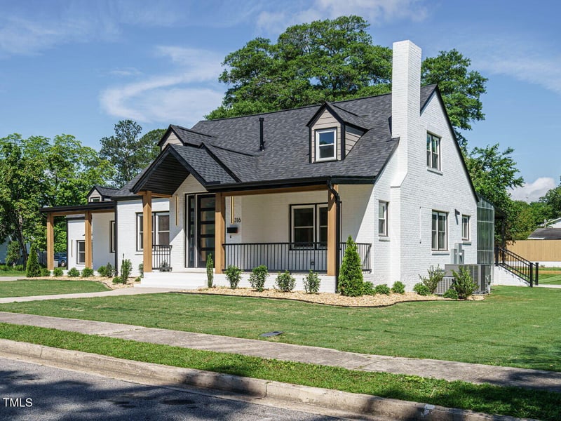 316 Barbour St, Clayton, NC 27520