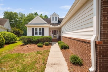 316 Boltstone Ct, Cary, NC 27513
