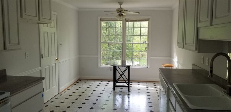 316 Crestview Dr, Durham, NC 27712