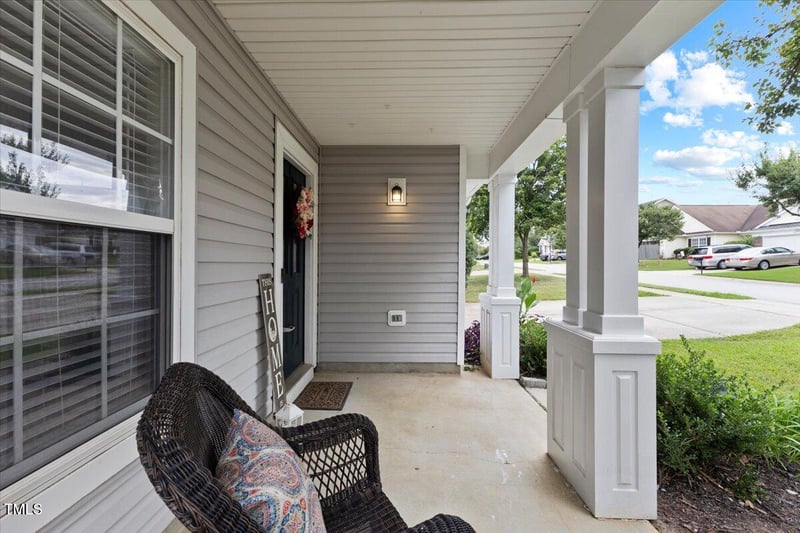 316 Edgecroft Way, Fuquay Varina, NC 27526