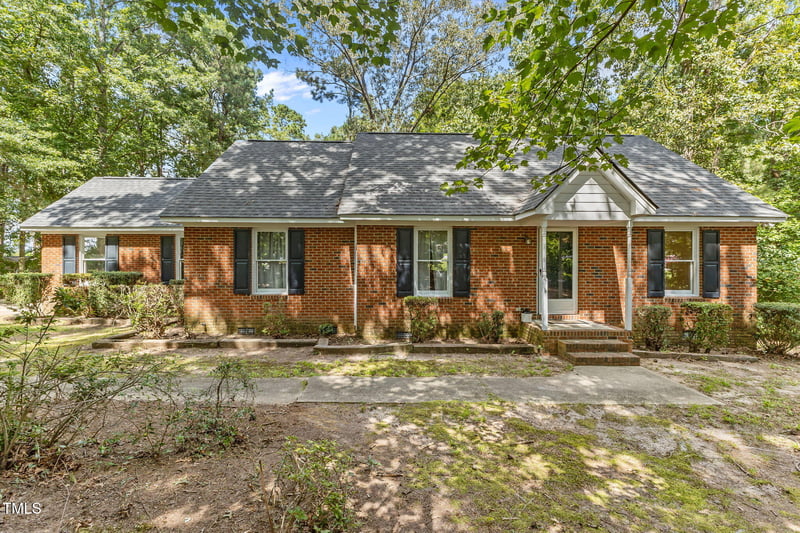 316 Kinnis Creek Dr, Angier, NC 27501