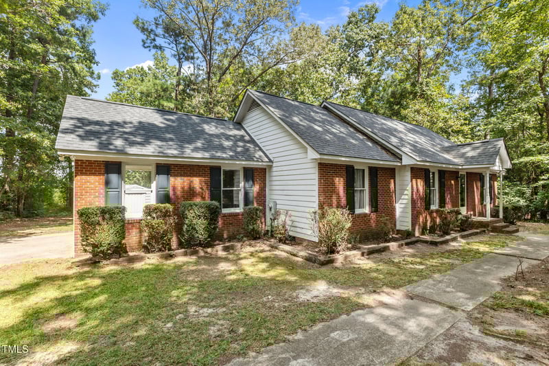316 Kinnis Creek Dr, Angier, NC 27501