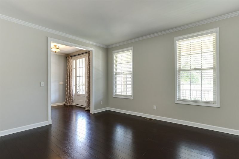 316 Larkhaven Pl, Apex, NC 27539