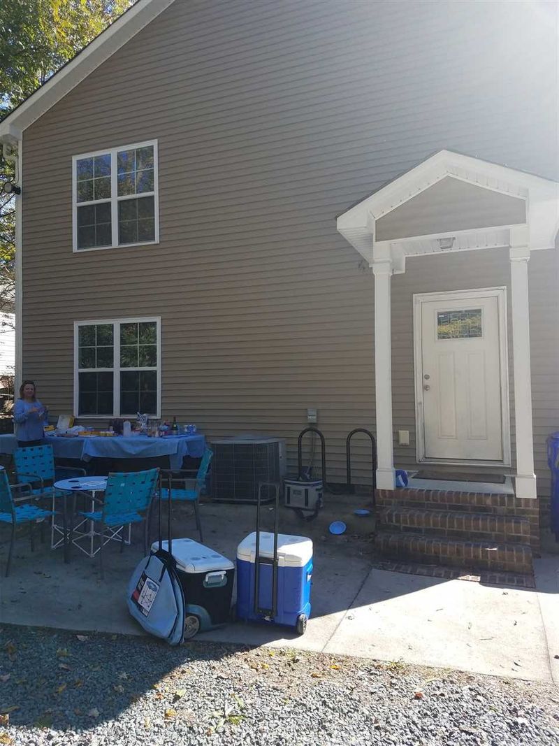 316 Lindsay St, Chapel Hill, NC 27516