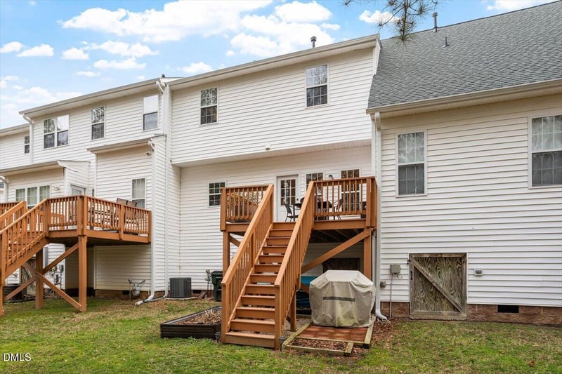 316 Misty Groves Cir, Morrisville, NC 27560