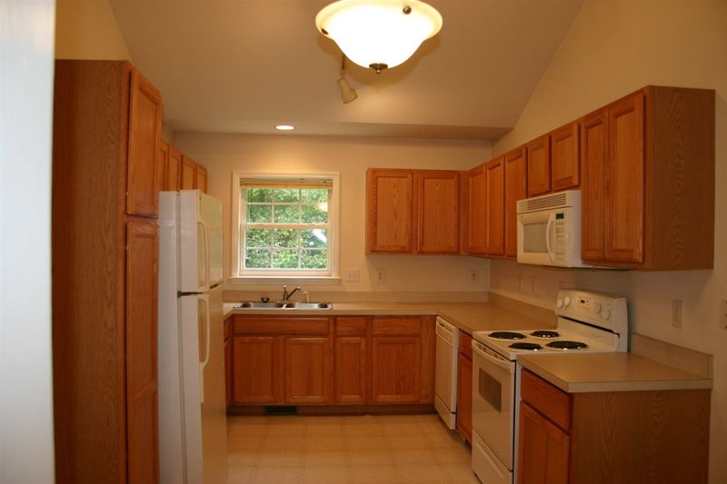 316 Occidental Dr, Holly Springs, NC 27540