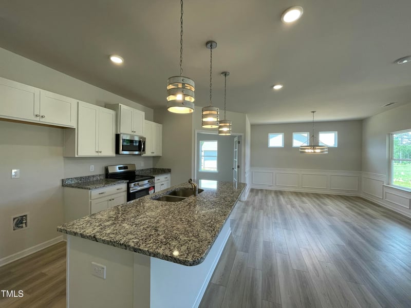 316 Olivia Crossing Ct, Four Oaks, NC 27524