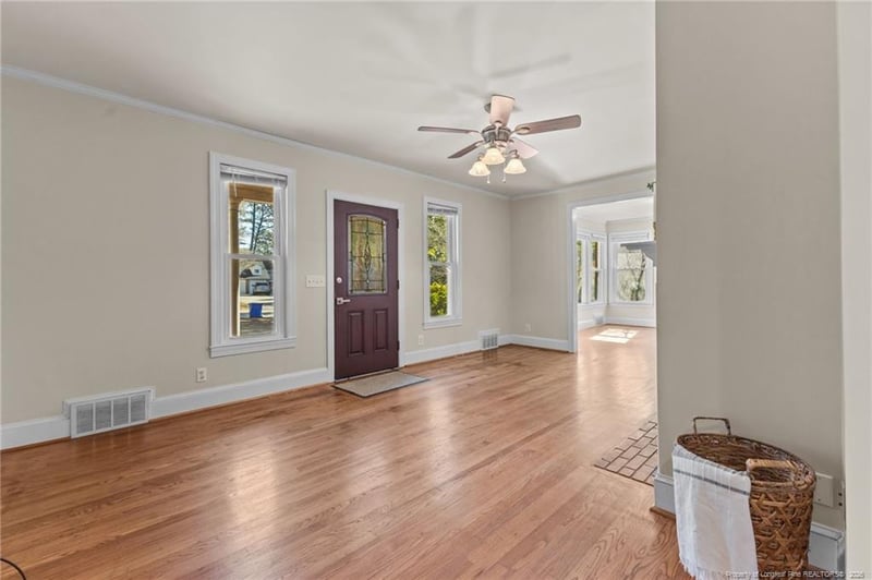 316 Pinecrest Dr, Fayetteville, NC 28305