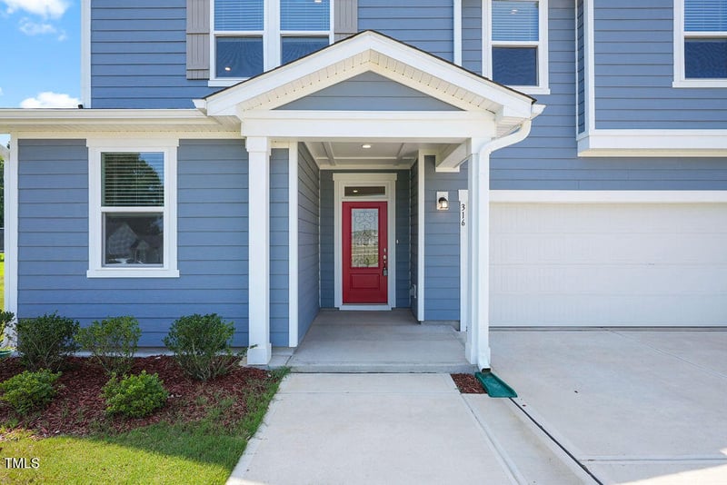 316 Robert Howe Dr, Fuquay Varina, NC 27526