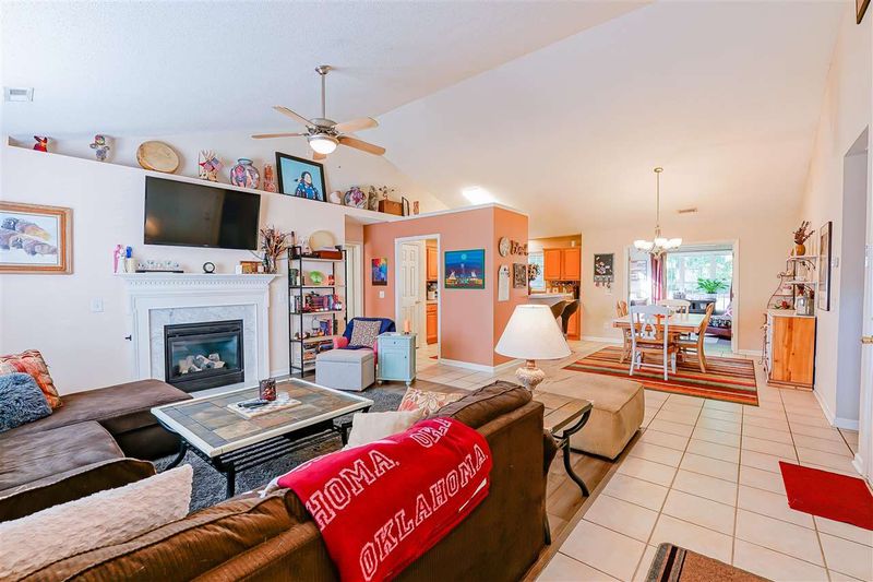 316 Robin Hood Ln, Sanford, NC 27730