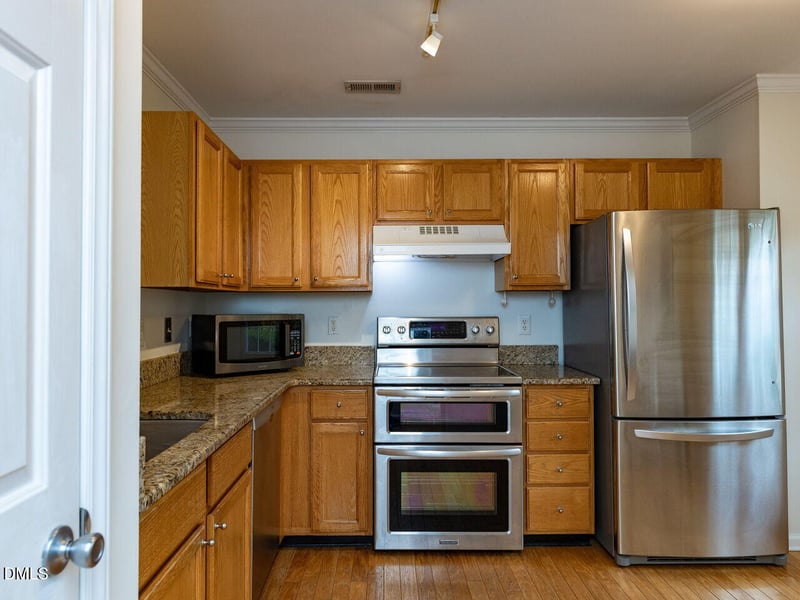 316 Standish Dr, Chapel Hill, NC 27517