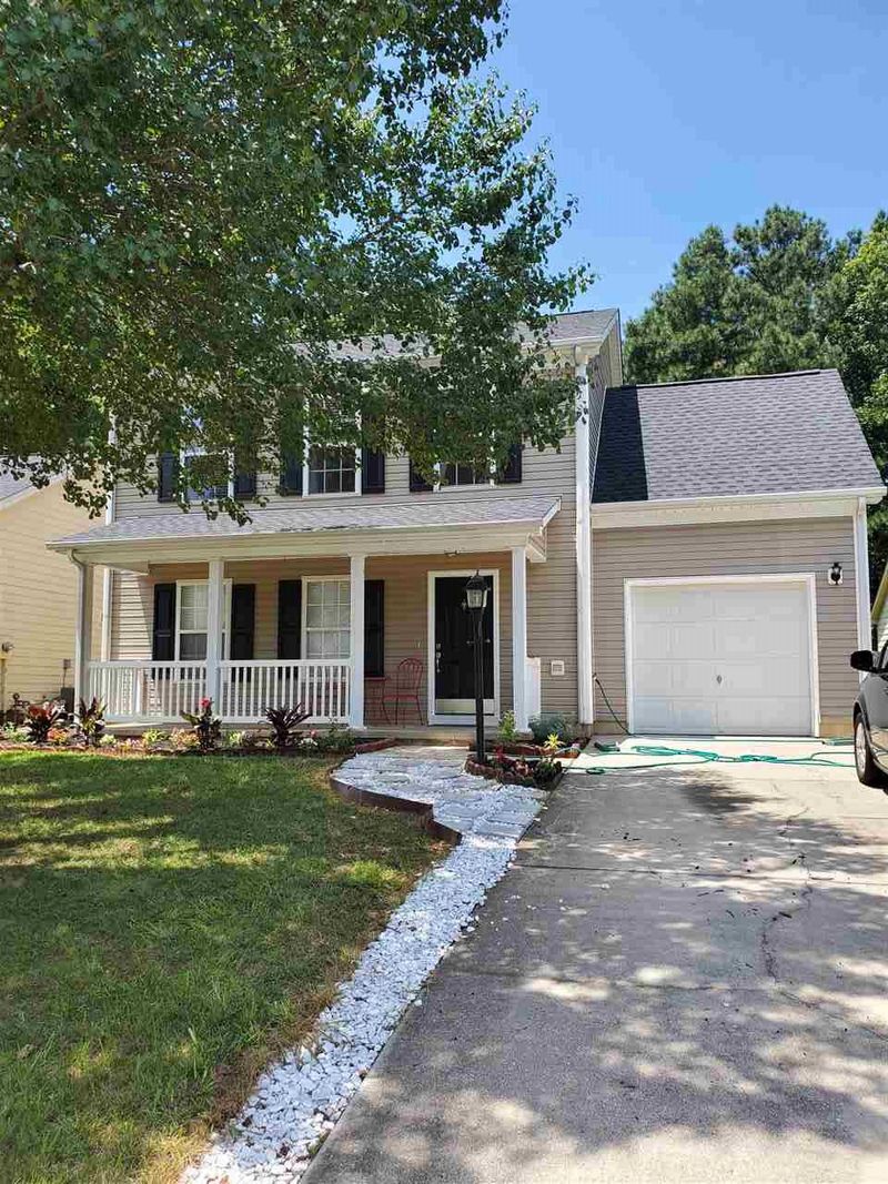 316 Stone Hedge Ct, Holly Springs, NC 27540