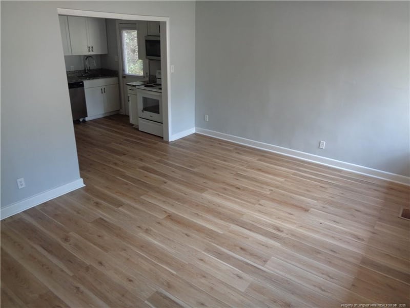 316 Stuart Ave, Fayetteville, NC 28301