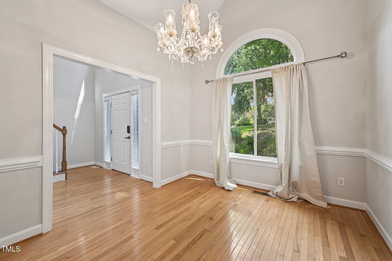 316 Trafalgar Ln, Cary, NC 27513