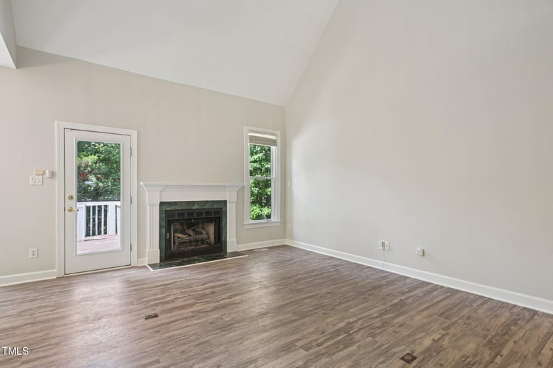 316 Trafalgar Ln, Cary, NC 27513