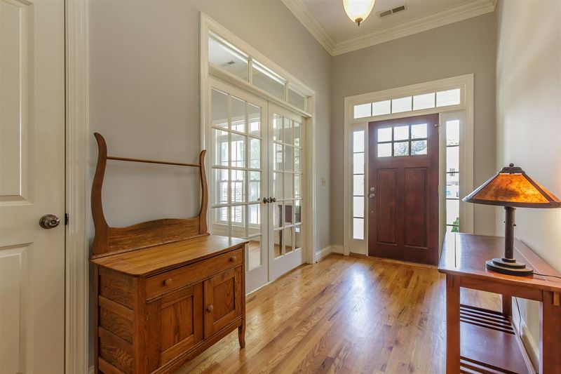 316 Tyndall Dr, Burlington, NC 27215