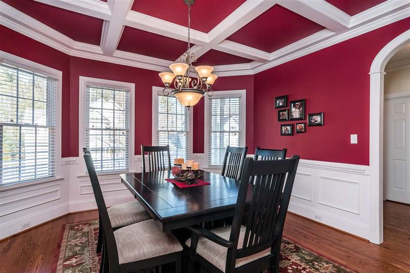 316 Village Loop Dr, Apex, NC 27502