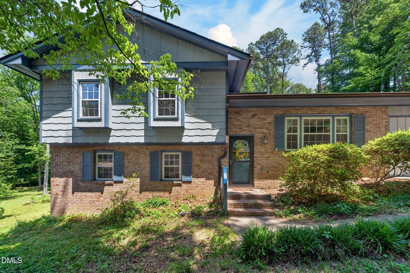 316 White Oak Dr, Cary, NC 27513