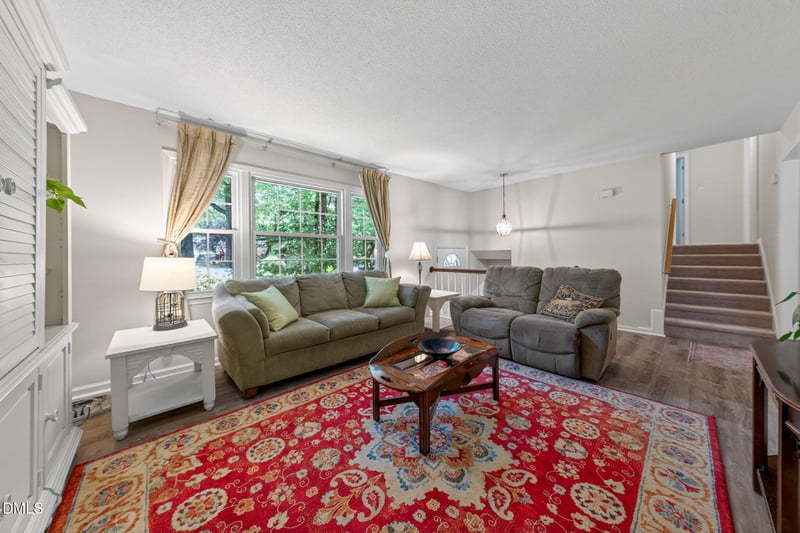316 White Oak Dr, Cary, NC 27513