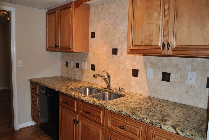 3165 Morningside Dr, Raleigh, NC 27607