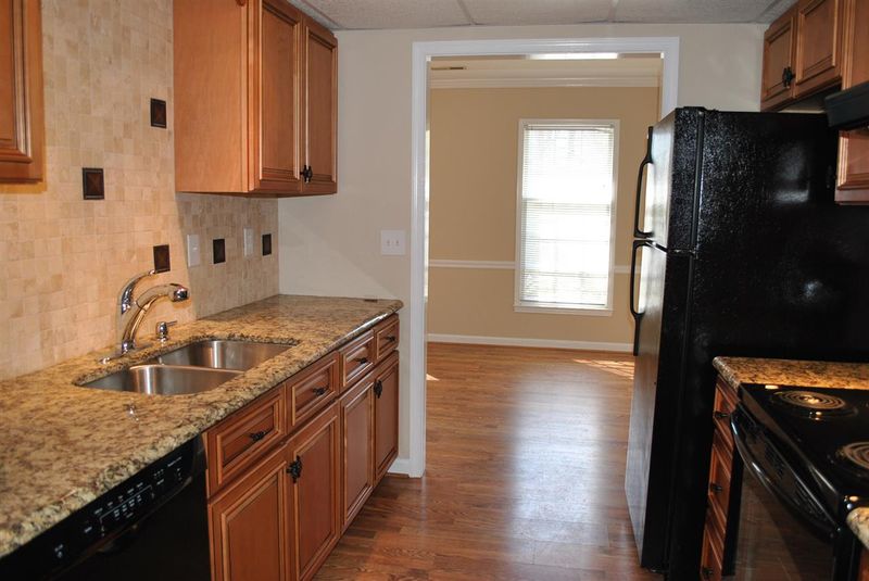 3165 Morningside Dr, Raleigh, NC 27607
