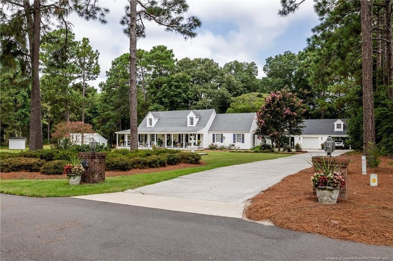 3166 Bittersweet Dr, Fayetteville, NC 28306