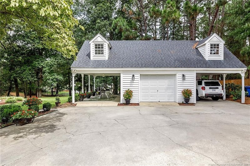 3166 Bittersweet Dr, Fayetteville, NC 28306