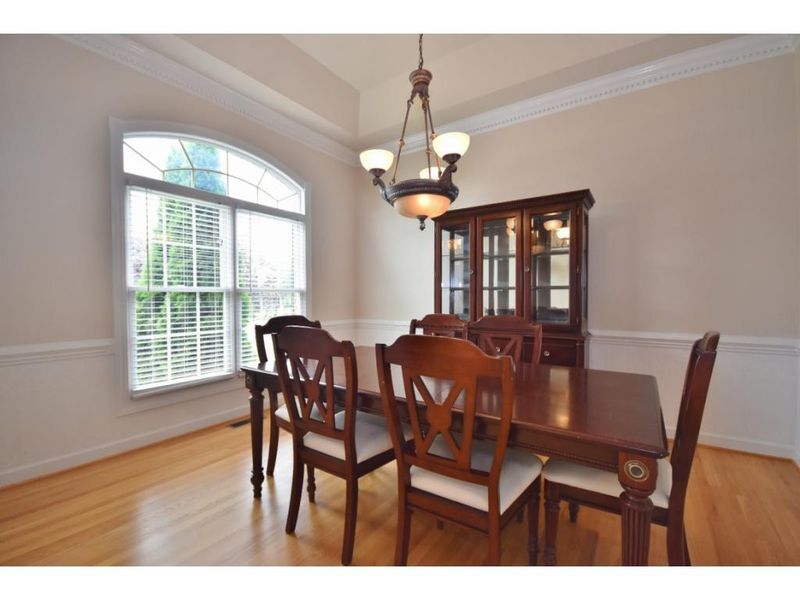 3167 Heritage Ln, Burlington, NC 27215