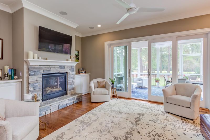 3169 W Carver St, Durham, NC 27705
