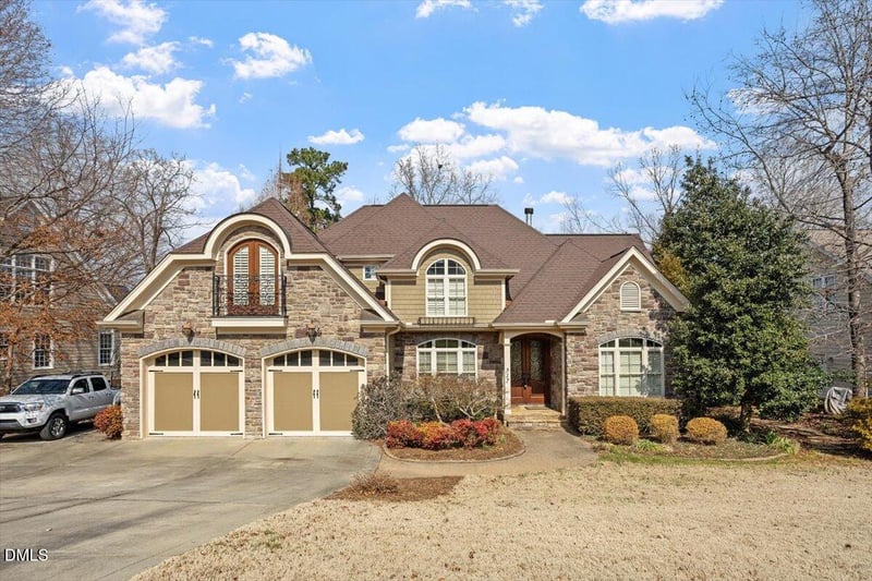 317 Charleston Dr, Clayton, NC 27527