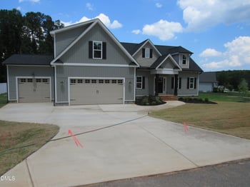 317 Coats Ridge Dr, Benson, NC 27504
