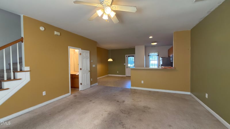 317 Commons Dr, Holly Springs, NC 27540