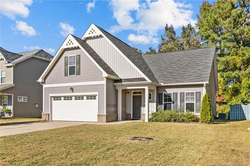 317 Derby Ln, Hope Mills, NC 28348