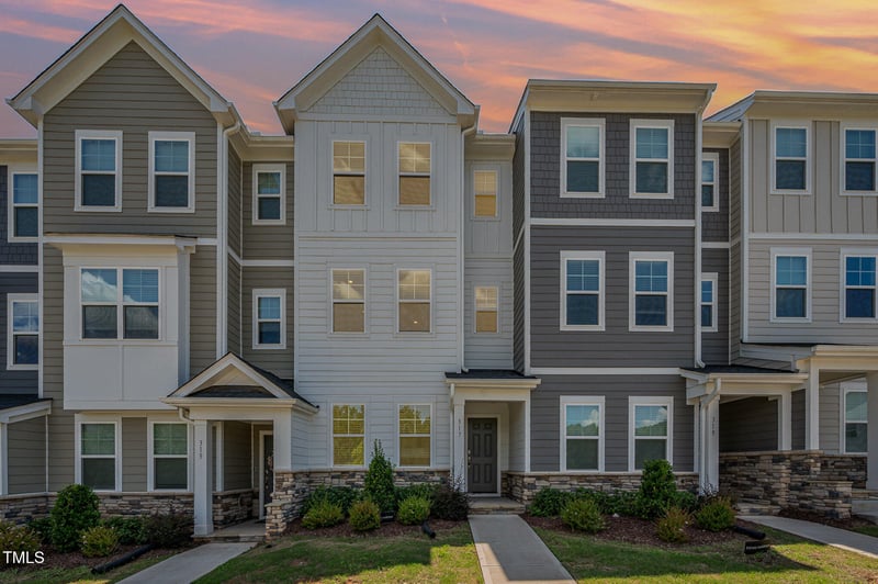 317 Devon Cliffs Dr, Wake Forest, NC 27587