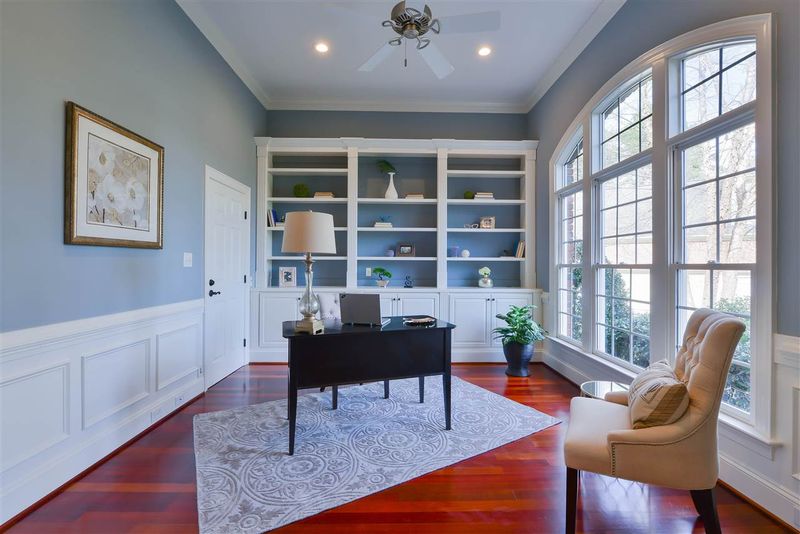 317 Devonhall Ln, Cary, NC 27518