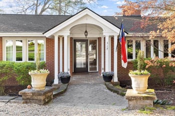 317 Drewry Ln, Raleigh, NC 27609