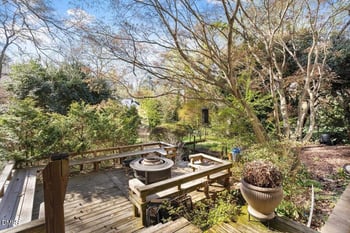 317 Drewry Ln, Raleigh, NC 27609