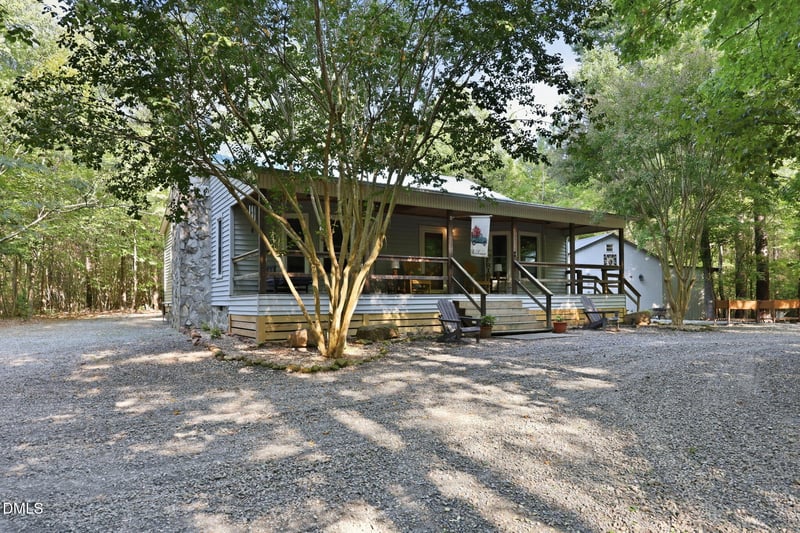 317 Firestone Ln, Sanford, NC 27330