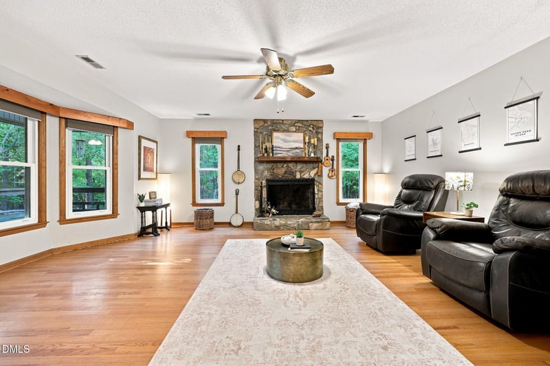 317 Firestone Ln, Sanford, NC 27330