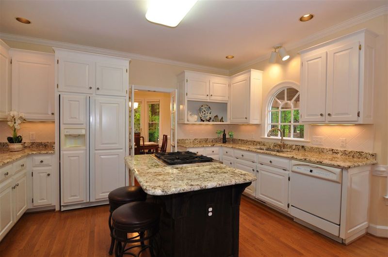 317 Glen Abbey Dr, Cary, NC 27513