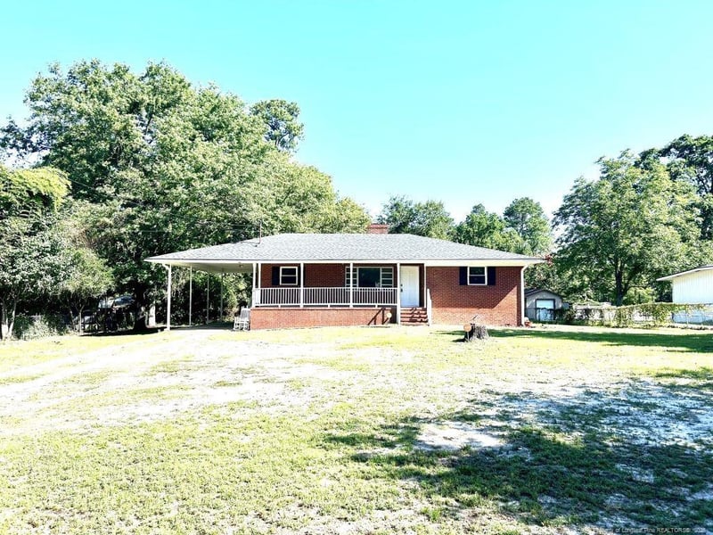 317 Longview Dr, Fayetteville, NC 28311